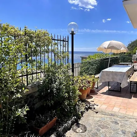 Ocean View With Fast Wi-fi And Elevator To Town Levanto